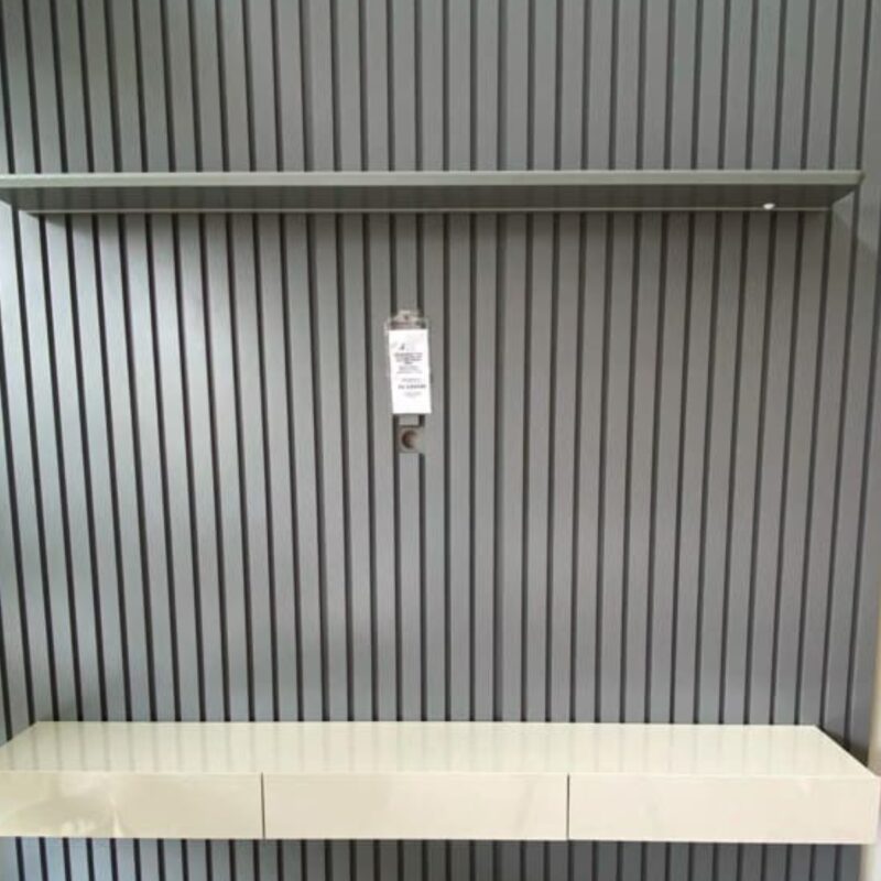 Rack com Painel Ripado – Cinza Puro e Branco Brilhante